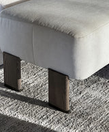 Coleccion Alexandra Jude Bench, third view