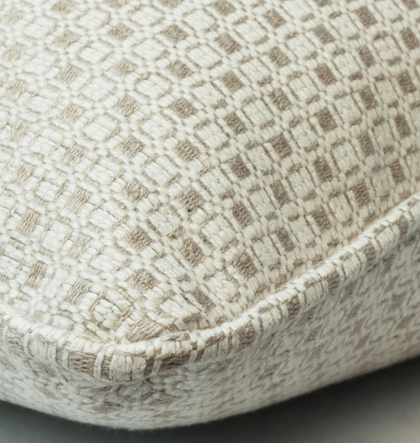 Captain Rope Luxury Textured Cushion in Neutral Rope