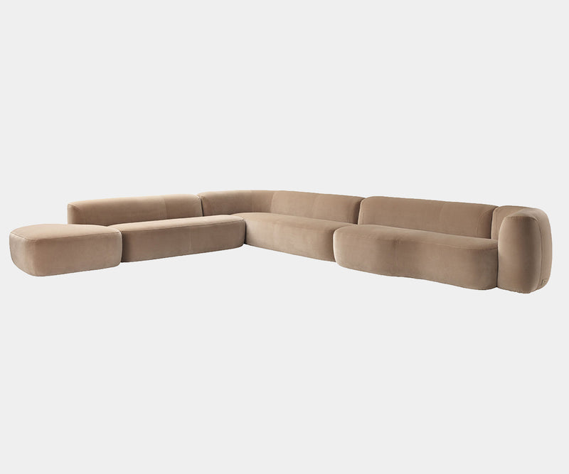 Daytona Modular Sofa in Corner Configuration: Maximize space and create a welcoming atmosphere with the Daytona modular sofa in a corner configuration.