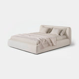 Meridiani René Bed in ivory bouclé