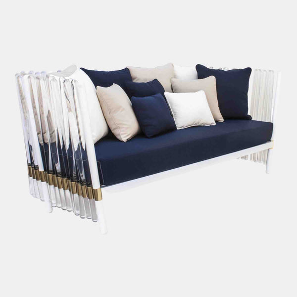 Houdini Luxury Outdoor Sofa B n w
